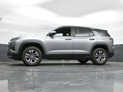 Used 2025 Chevrolet Equinox LT FWD image 42