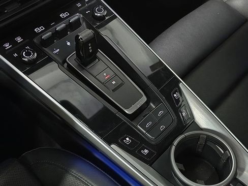Certified 2022 Porsche 911 Carrera RWD image 20