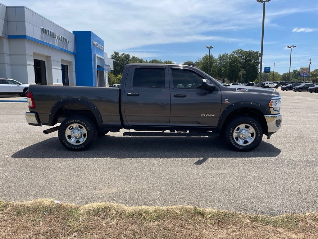 Used 2022 RAM 2500 Tradesman w/ Chrome Appearance Group AWD/4WD image 7
