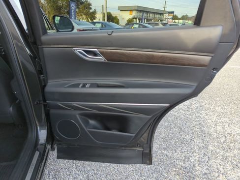 Used 2024 Genesis GV80 2.5T image 31