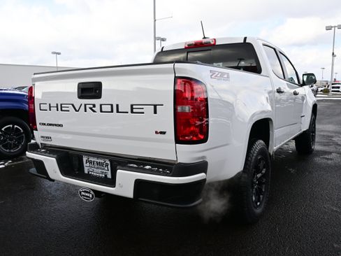 Used 2022 Chevrolet Colorado Z71 w/ Trail Boss Package image 8