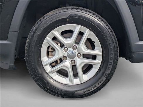 Used 2017 Jeep Compass Sport AWD/4WD image 22