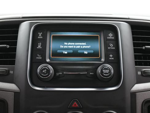 Used 2018 RAM 2500 Tradesman w/ Chrome Appearance Group image 32