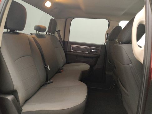 Used 2021 RAM 1500 Classic SLT image 19