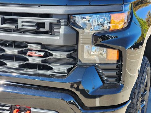 New 2026 Chevrolet Silverado 1500 Custom Trail Boss w/ LPO, Dark Essentials Package image 6