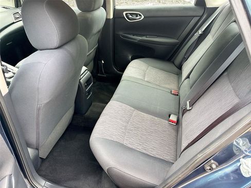 Used 2015 Nissan Sentra SV FWD image 23