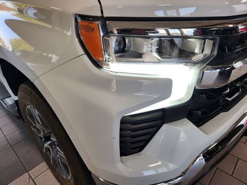 Used 2023 Chevrolet Silverado 1500 LT RWD image 5