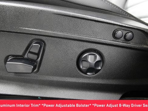 Used 2023 Alfa Romeo Stelvio Veloce AWD/4WD image 8