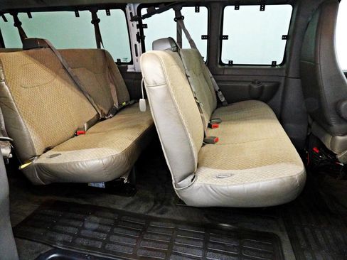 Used 2014 Chevrolet Express 3500 LT w/ LT Preferred Equipment Group RWD image 9