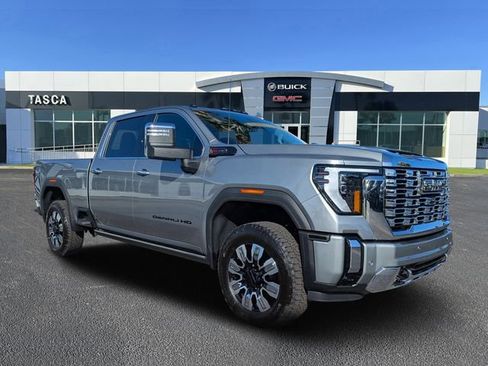 New 2026 GMC Sierra 2500 Denali w/ Denali Reserve Package AWD/4WD image 1