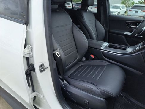 New 2026 Mercedes-Benz GLC 300 image 12