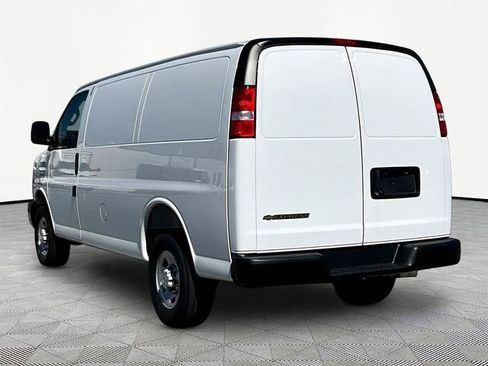 New 2026 Chevrolet Express 2500 image 4