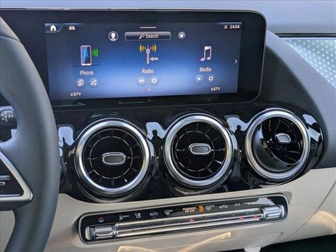 New 2026 Mercedes-Benz GLA 250 4MATIC image 12