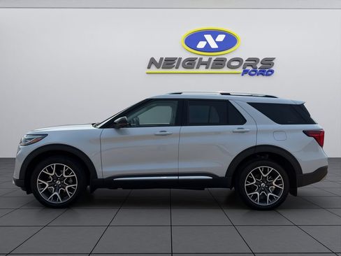 Used 2025 Ford Explorer Platinum w/ Ultimate Package AWD/4WD image 3