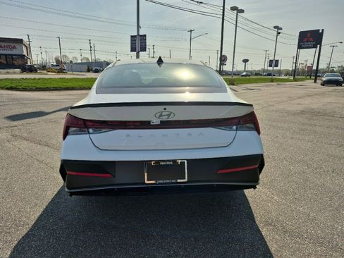 New 2026 Hyundai Elantra SEL Sport Premium image 8