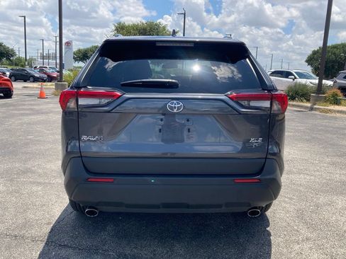 Used 2025 Toyota RAV4 XLE FWD image 5