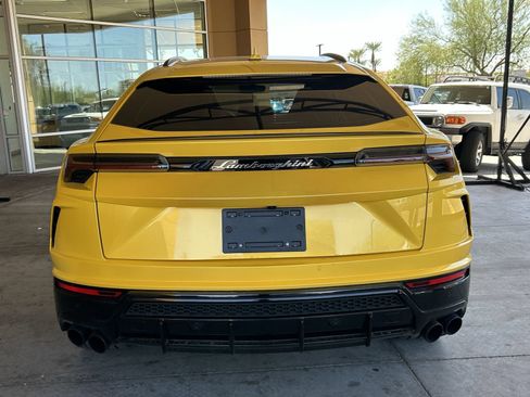 Used 2021 Lamborghini Urus AWD/4WD image 5