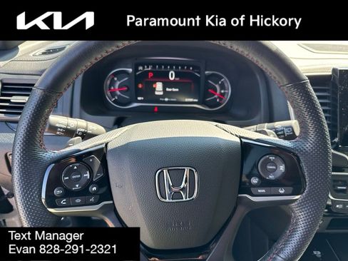 Used 2024 Honda Passport Black Edition image 32
