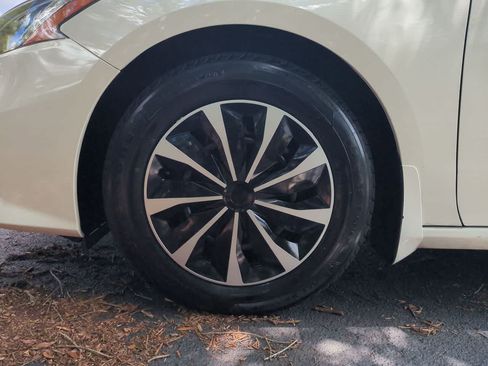 Used 2021 Nissan Altima 2.5 S FWD image 14