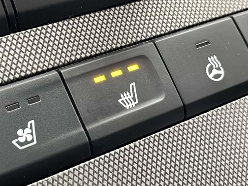 Used 2021 Hyundai Palisade Limited w/ Cargo Package image 21