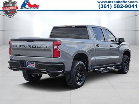 Used 2022 Chevrolet Silverado 1500 LT Trail Boss w/ LPO, Dark Essentials Package AWD/4WD image 3
