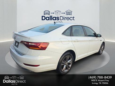 Used 2019 Volkswagen Jetta R-Line w/ R-Line Cold Weather Package FWD image 6