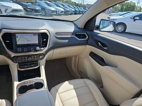 Used 2023 GMC Acadia Denali w/ Denali Ultimate Package AWD/4WD image 32