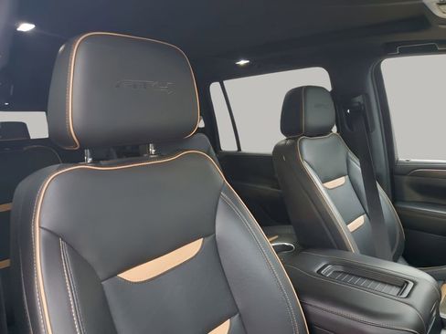 Used 2022 GMC Yukon XL AT4 image 15