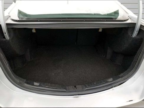 Used 2018 Ford Fusion SE FWD image 10