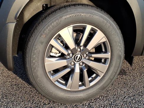 New 2025 Nissan Pathfinder SV image 5