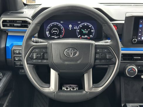 Used 2024 Toyota Tacoma TRD Sport image 39