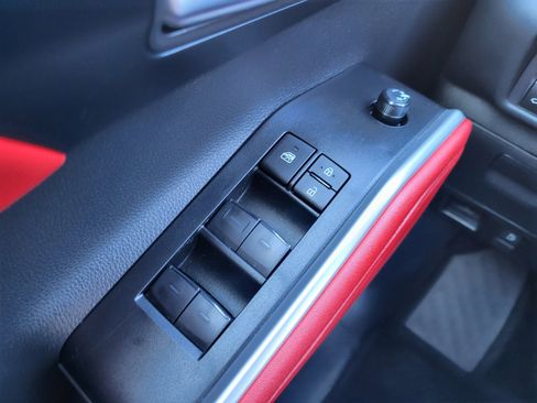 Certified 2025 Toyota Highlander XSE image 13