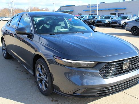 New 2025 Honda Accord EX-L image 2