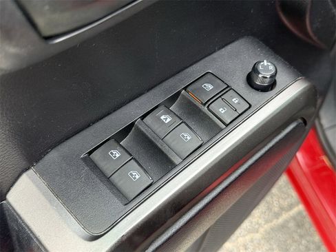 Used 2020 Toyota Tacoma SR5 image 10