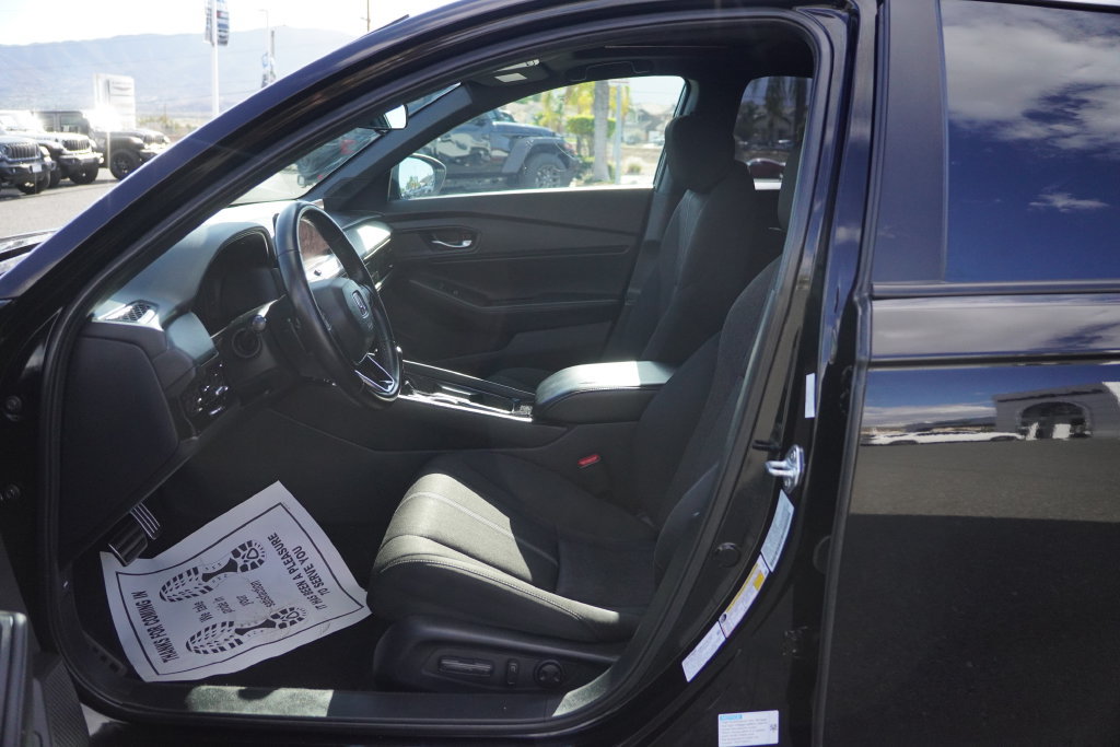 Used 2025 Honda Accord Sport image 28