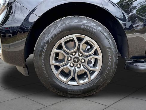 Used 2026 Ford Expedition Max Active AWD/4WD image 11