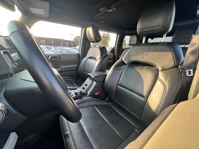 Used 2022 Ford Bronco Badlands w/ Sasquatch Package AWD/4WD image 15