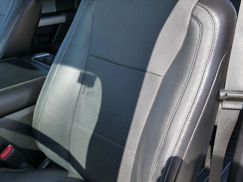 Used 2015 Ford F150 Lariat image 40