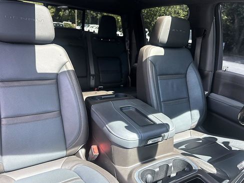 Used 2020 GMC Sierra 2500 Denali w/ Denali Ultimate Package AWD/4WD image 22