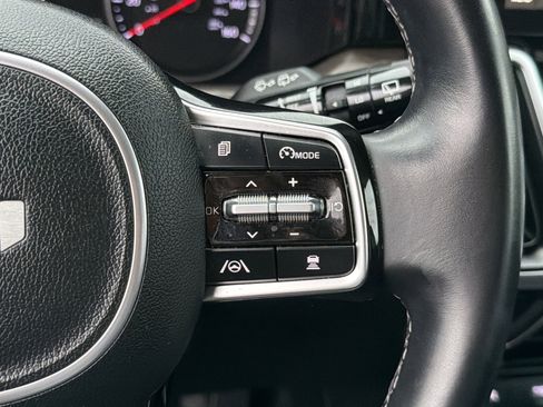 Used 2022 Kia Sorento EX w/ Panoramic Sunroof Package image 27