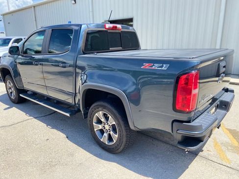 Used 2019 Chevrolet Colorado Z71 AWD/4WD image 3