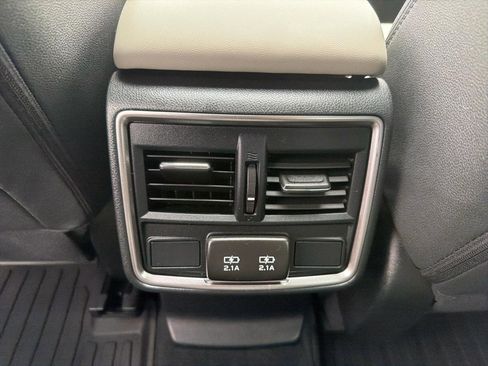 Used 2024 Subaru Forester Premium AWD/4WD image 22