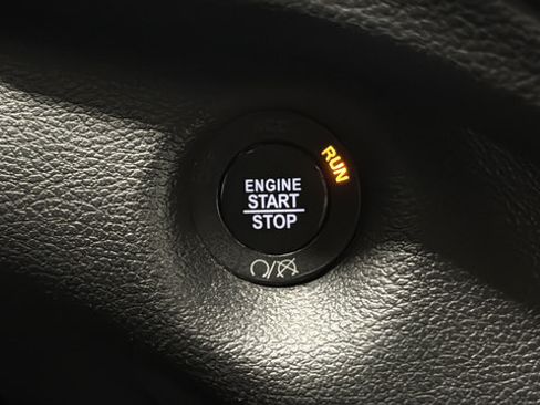 Used 2020 Jeep Cherokee Limited FWD image 22