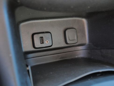 Used 2018 Chevrolet Equinox LT AWD/4WD image 31