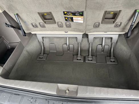 Used 2019 Toyota Sienna XLE image 22