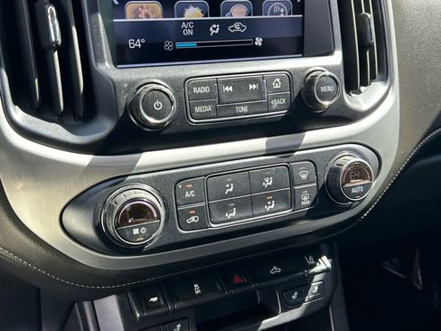 Used 2018 GMC Canyon SLT w/ Driver Alert Package image 32