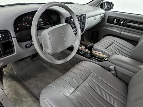 Used 1996 Chevrolet Impala SS RWD image 16