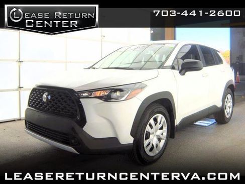 Used 2024 Toyota Corolla Cross L FWD image 1