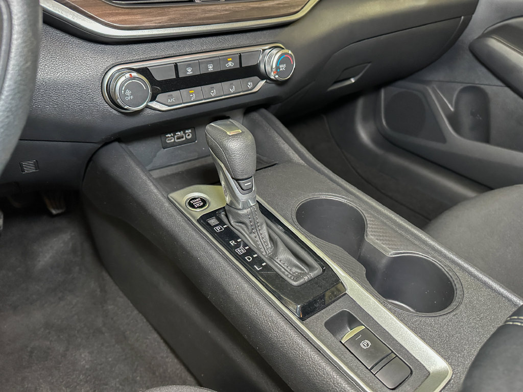 Used 2025 Nissan Altima 2.5 SV AWD/4WD image 30