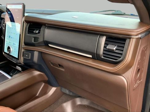 Used 2022 Ford Expedition King Ranch RWD image 19